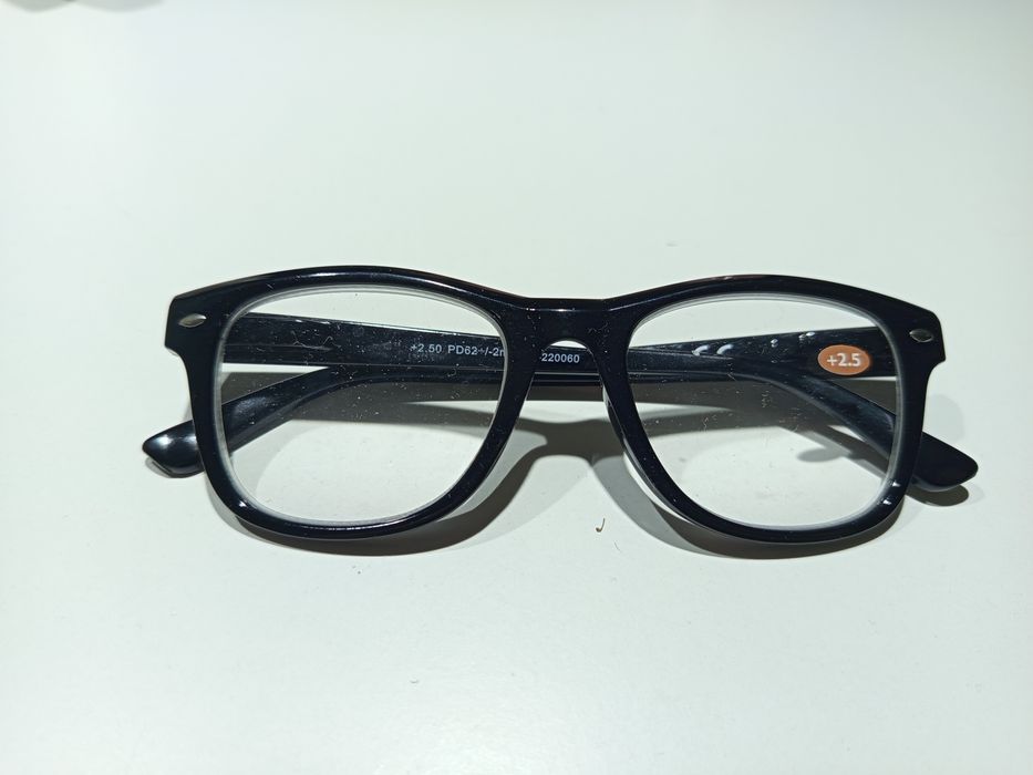 Okulary do czytania +2.5 nowe