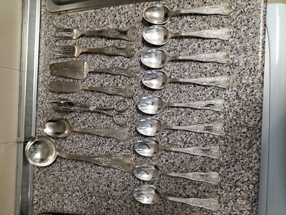 Vendo conjunto de talheres