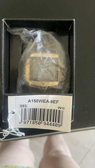 Relogio casio  dourado