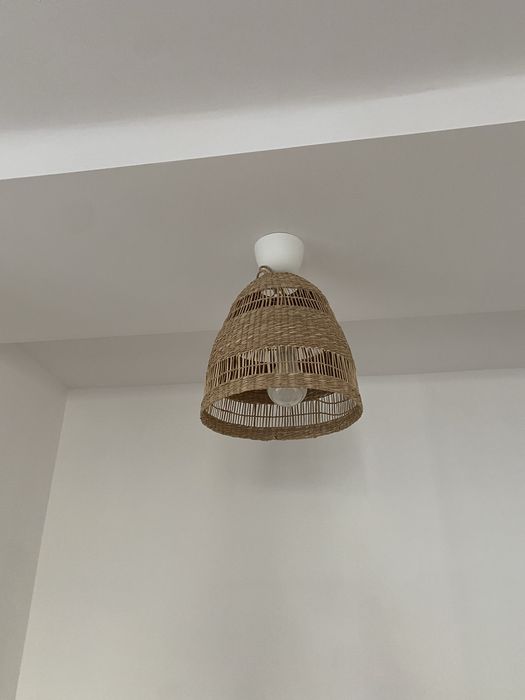 Klosze ikea plecione z trawy boho