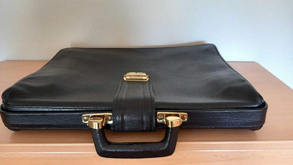 Biglowa skórzana teczka męska, vintage, NRD 1977