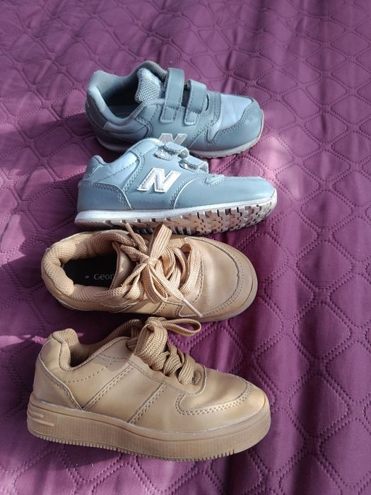 Взуття для дівчинки