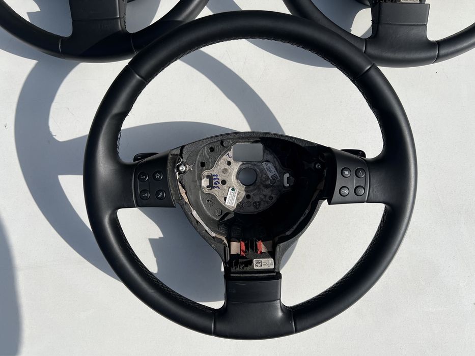 Кермо руль Пассат Б6 Гольф 5 мультируль с лепестками