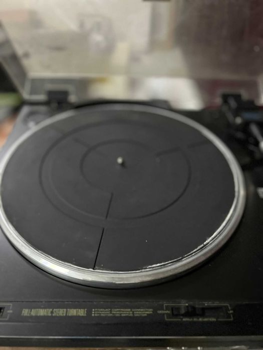 Gira-Discos Semi-Automático Estéreo