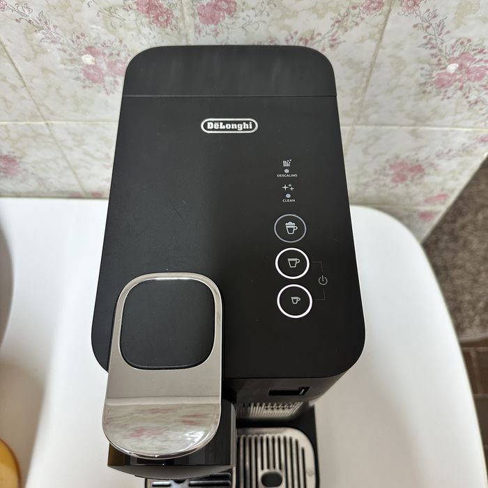 Lattissima One Shadow Black Nespresso