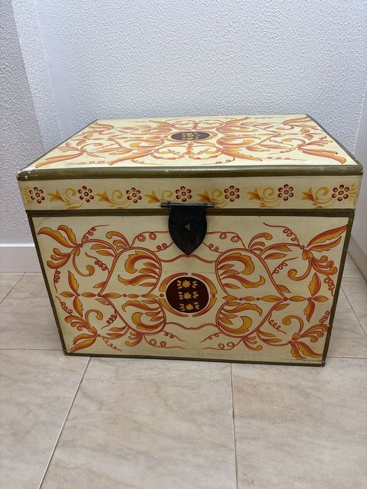 Mala decorativa e de arrumação