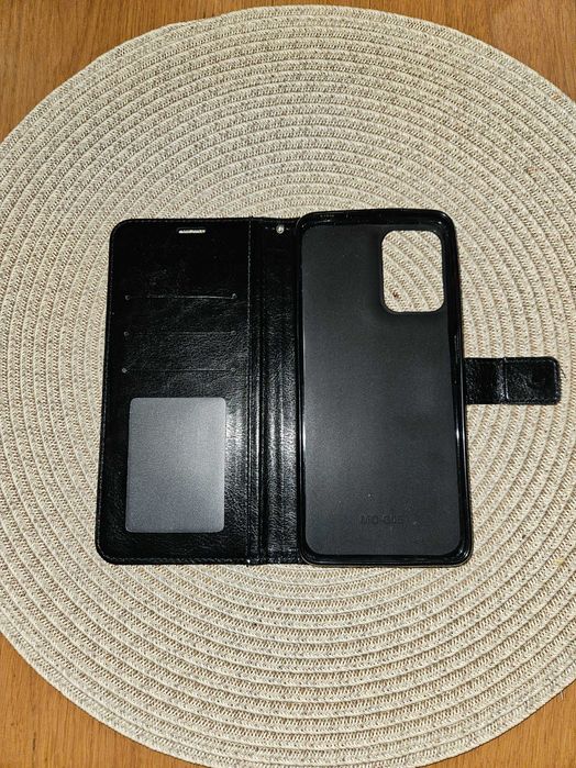 Telefon Motorola Moto e15 + etui
