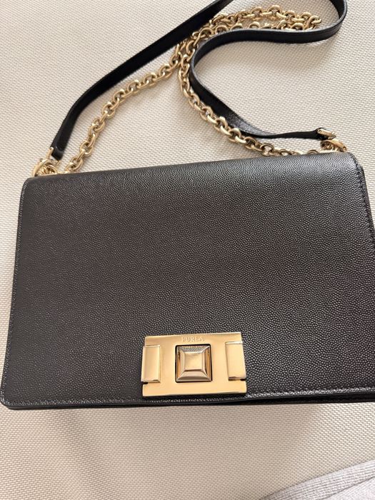 Furla czarna skóra model MIMI zlote elementy
