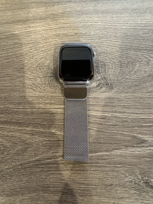 Apple Watch Series 5 GPS + Cellular 44 mm Stainless Steel Silver