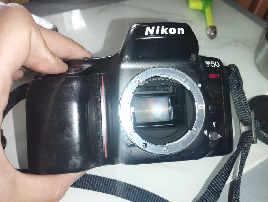 Nikon f-50 super lustrzanka analogowa