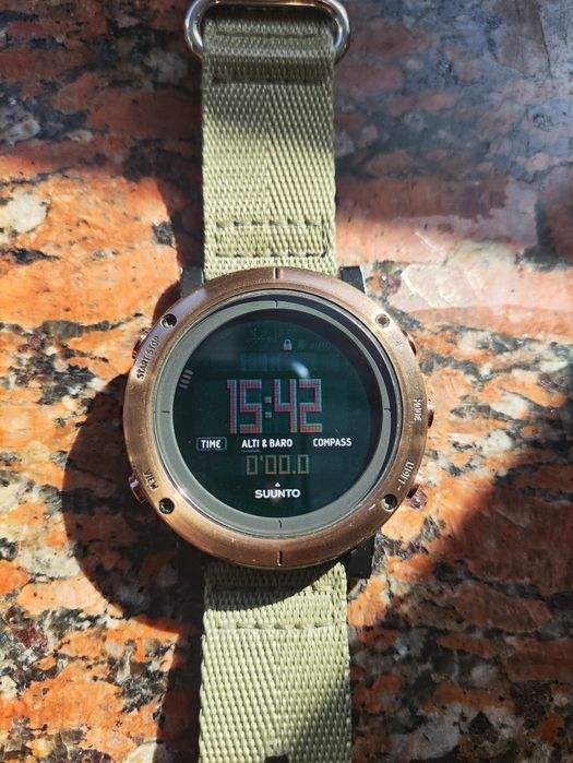 Годинник Suunto Essential