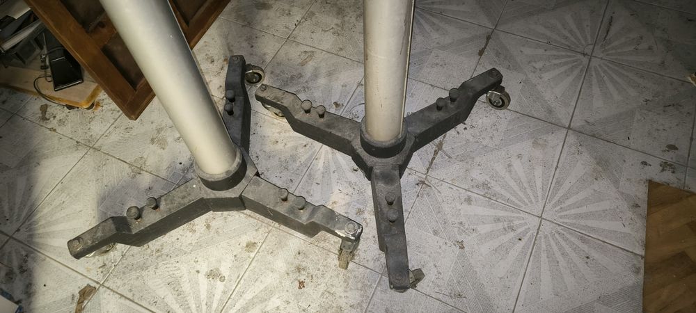 Tripés de estúdio Aceito Pi