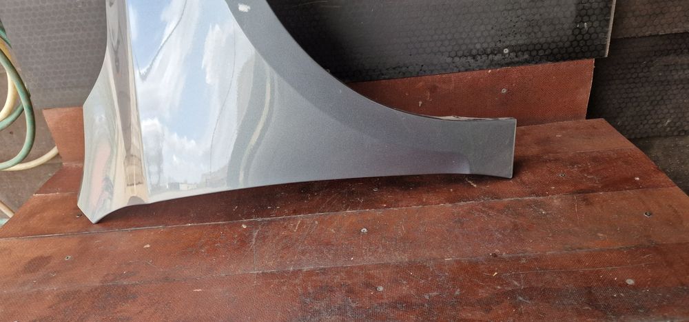 Błotnik prawy vw jetta VI 5c6 LD7X