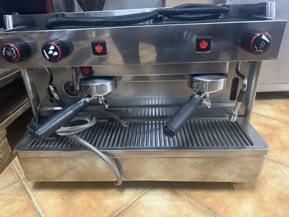 Maquina de café industrial 1 grupo Muito Muito Nova  Instalação e Garantia