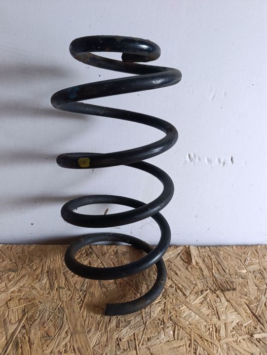 Пружина Мерседес віто