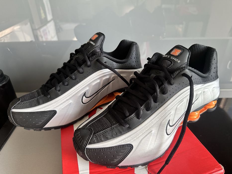 Buty Nike shox R4 44