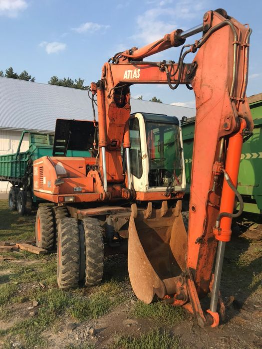 Послуги екскаватора копання корчування