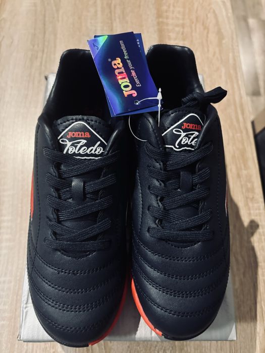 Buty Joma turfy nowe 38