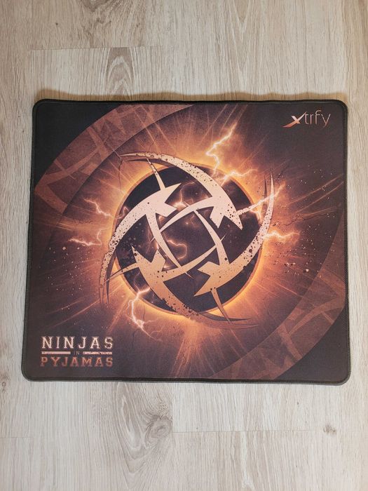 Podkładka pod mysz *xtrfy* edycja NIP