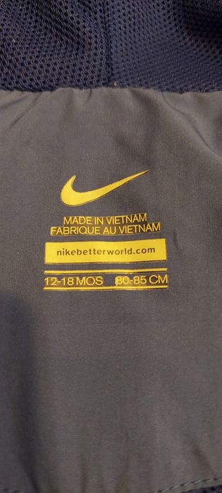 Kurtka wiatrówka chłopięca 80-85 Nike