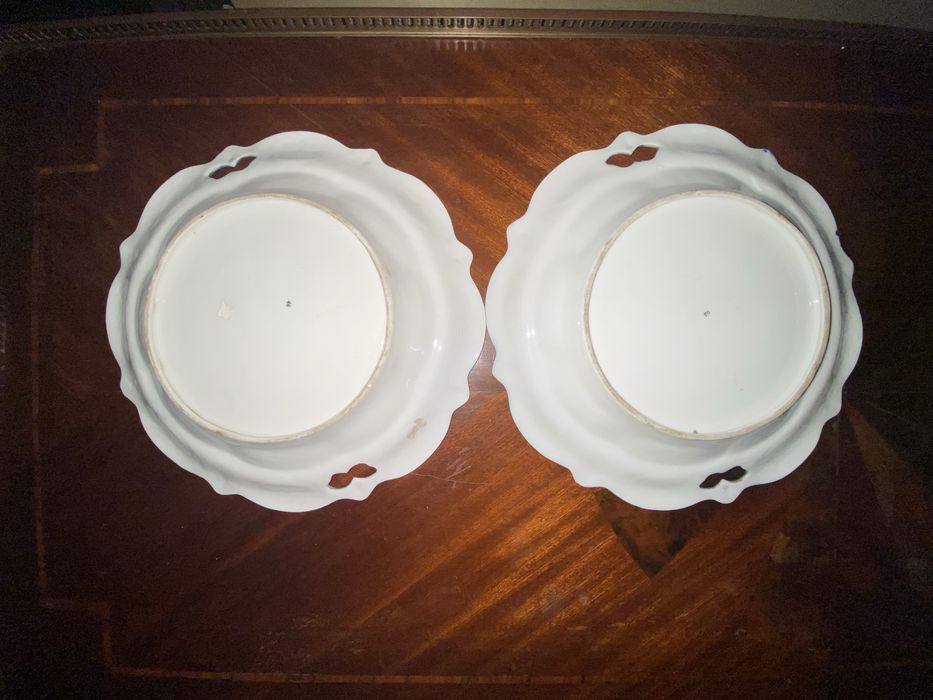 2 pratos vintage de porcelana IPF Alemanha azul cobalto e dourada