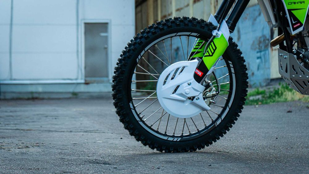 Мотоцикл GEON Dakar
GNC 300