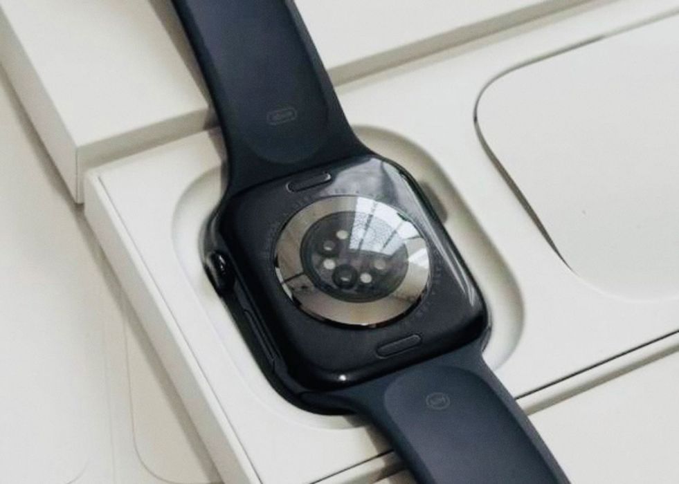 Смарт-годинник Apple Watch 10 jet black 97% батарея. Ідеальний стан