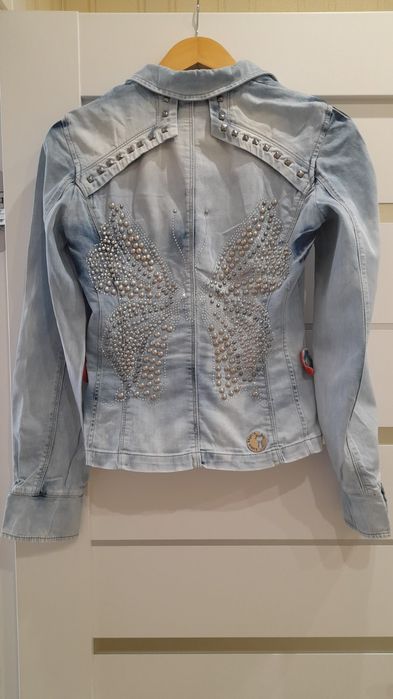 Женский джинсовый пиджак