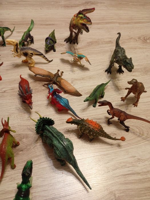 Dinozaury 39 sztuk