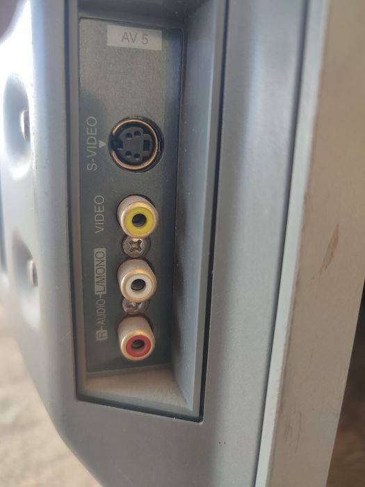 Telewizor panoramiczny LG 42"