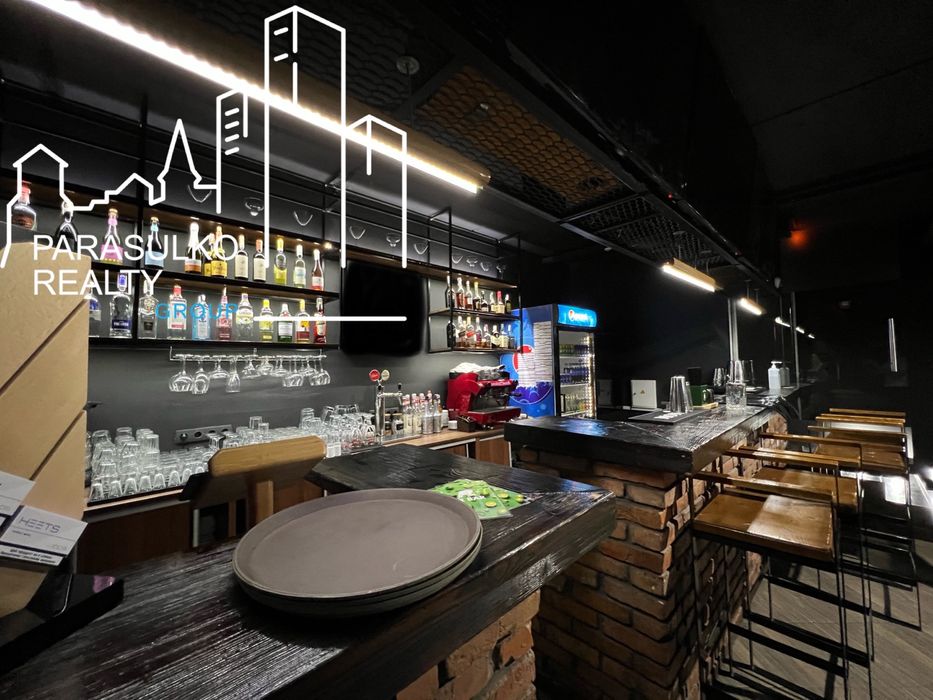 Шикарне приміщення вільного призначення в центрі міста!