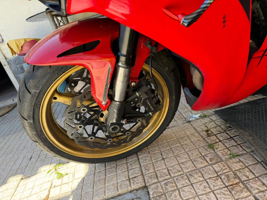 CBR 1000r acidentada