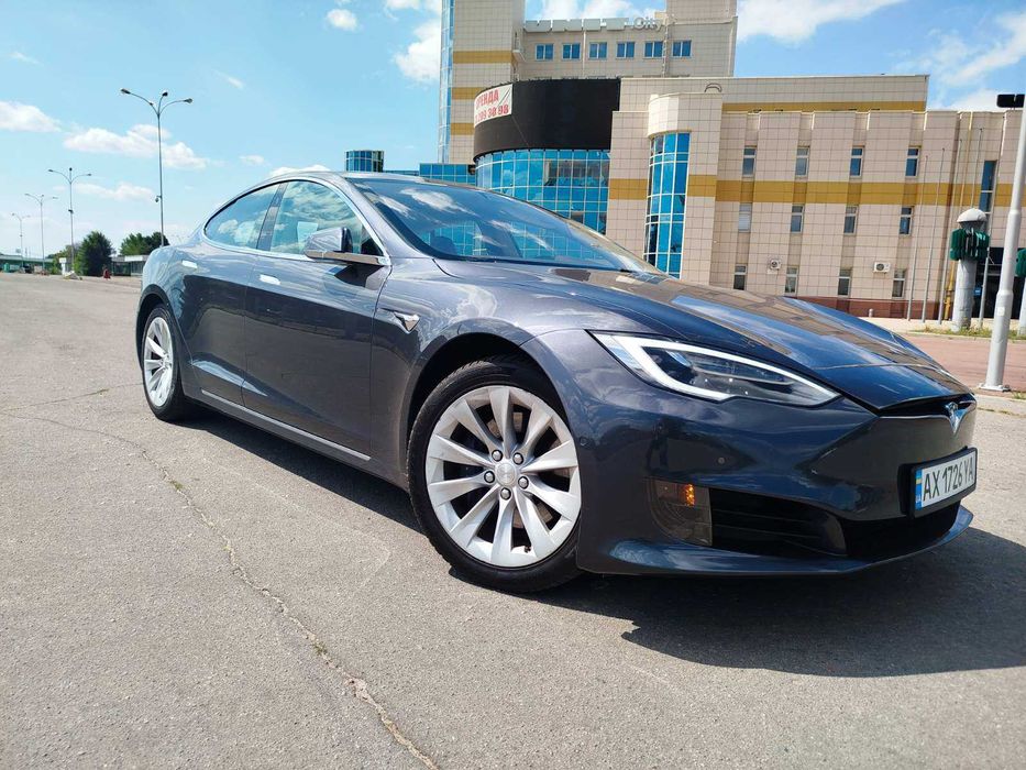 Tesla model S rest 2018 100D
