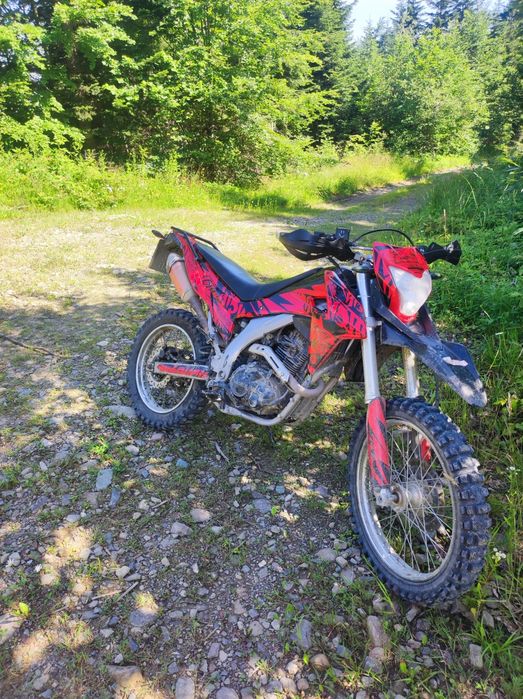 Продам Loncin LX 250 GY-3