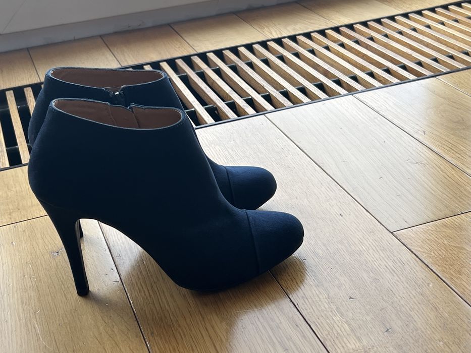 Granatowe buty damskie rozm. 37,5