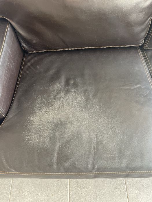 Sofás em pele - 2
