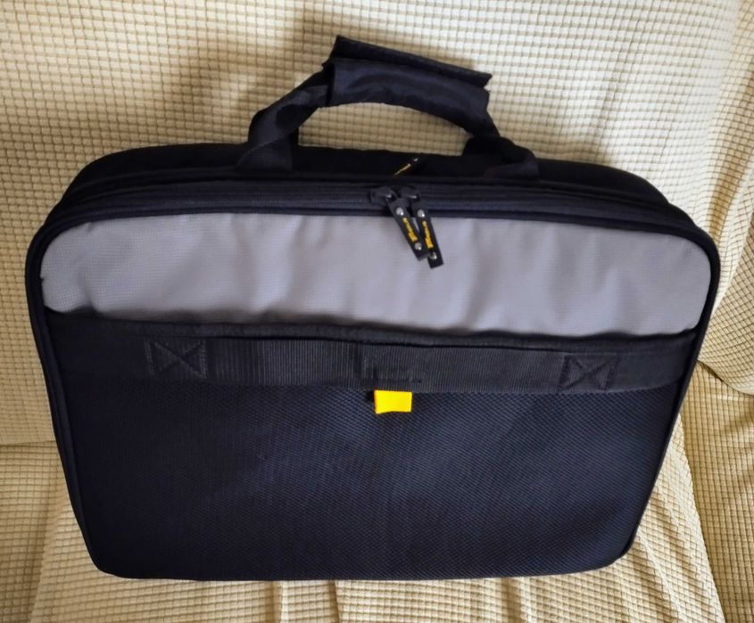 Pasta / mala para portátil e trabalho