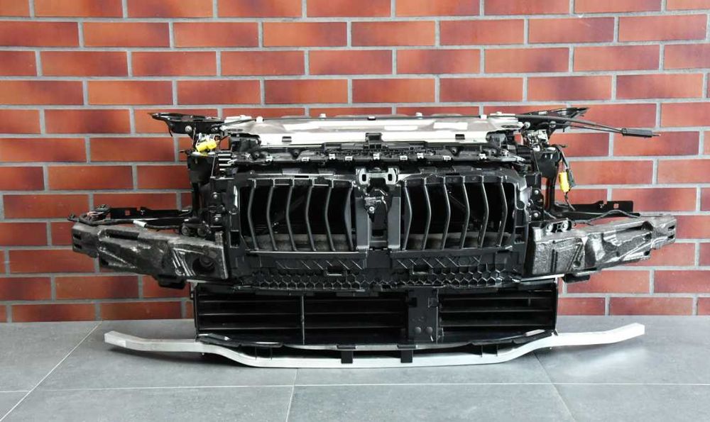 Панель радиаторов телевизор BMW I4 4 G22 G23 G26 Разборка бмв 4