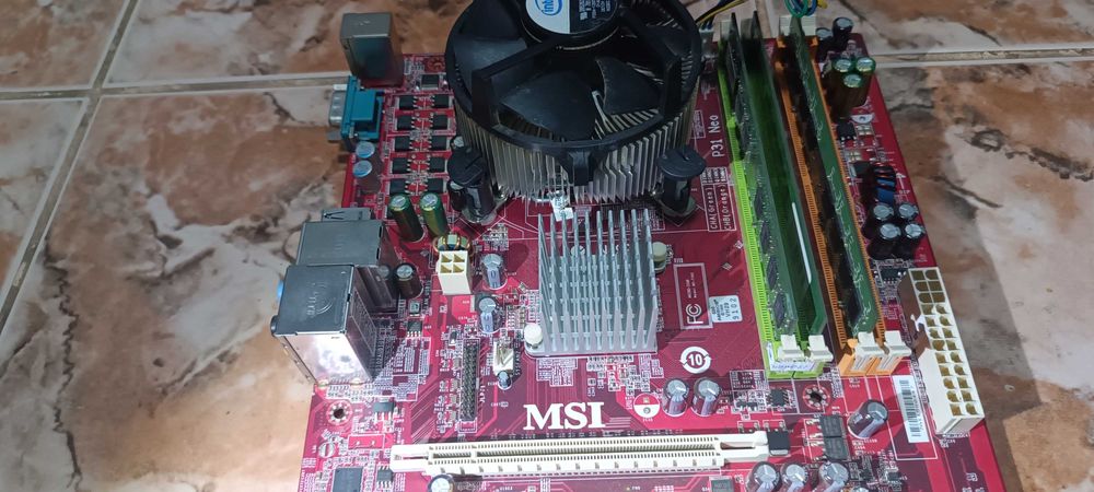 MSI P31 Neo Intel core 2 Quad Q9450 DDR 2 4GB