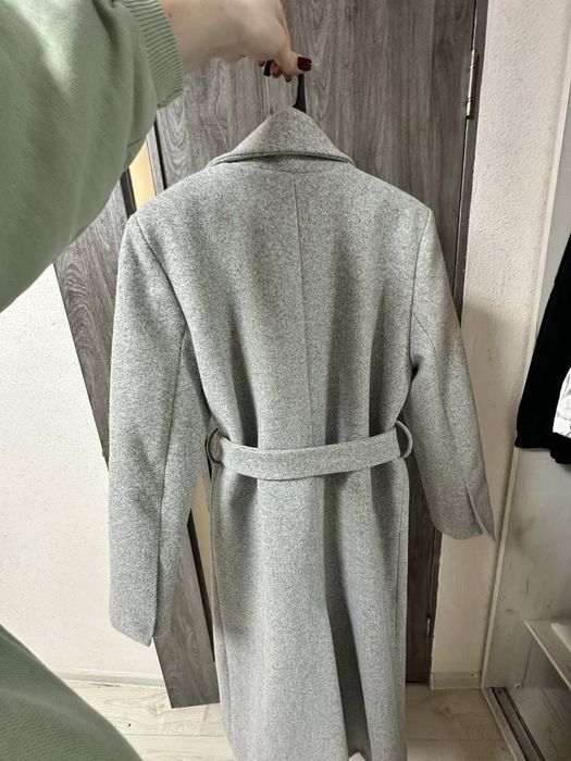 Пальто жіноче на весну