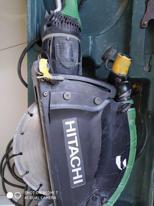 Przecinarka do betonu Hitachi CM9SR