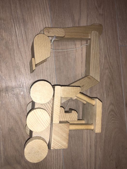 Деревянный экскаватор.эко игрушка.все детали поварачиваются-колесп кр