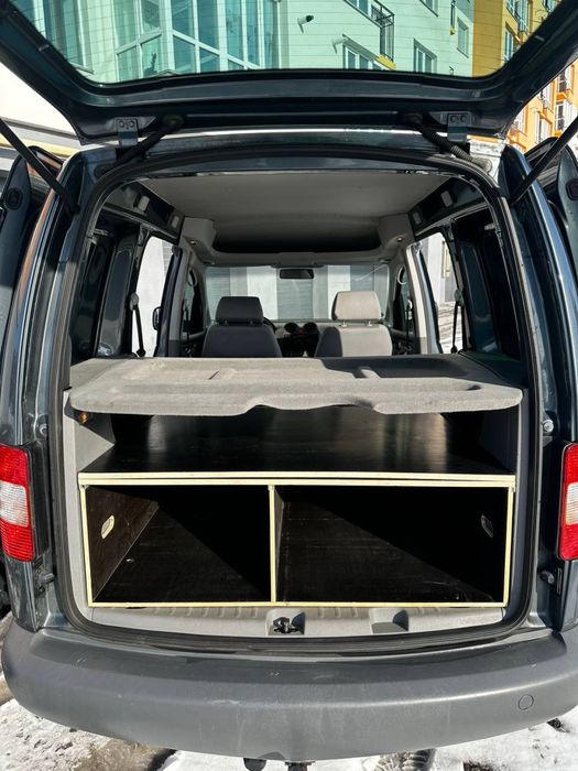 Продам Volkswagen Caddy 2005 1.6 mpi