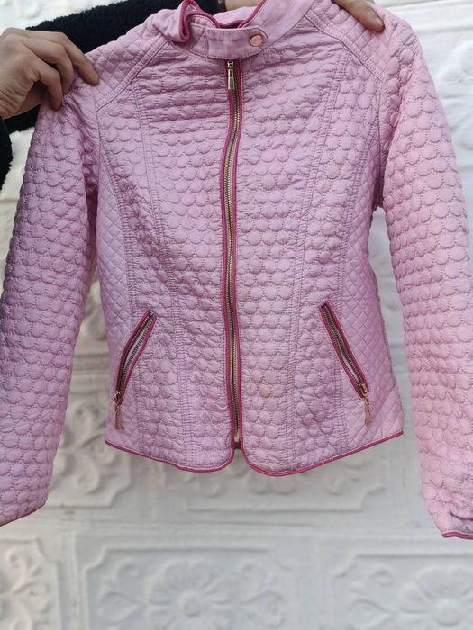 Віддам безкоштовно куртки