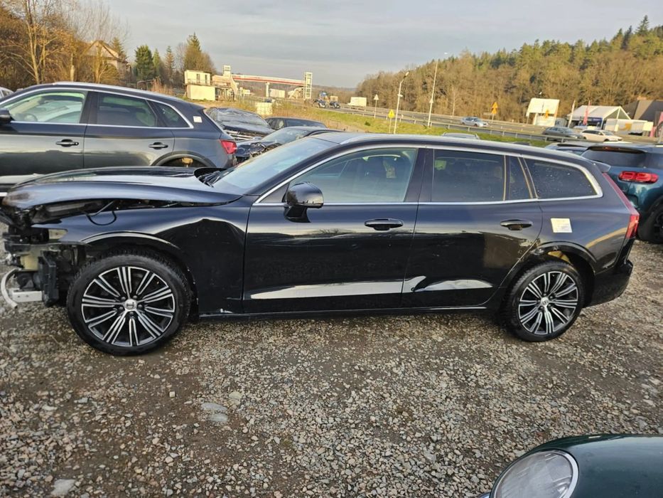 Volvo V60 D4  INSCRIPTION 2.0 diesel  Poduszki całe
