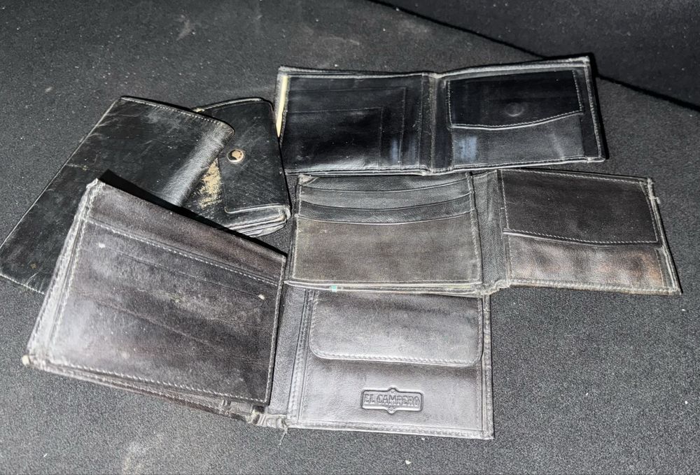 5 carteiras de homem em pele