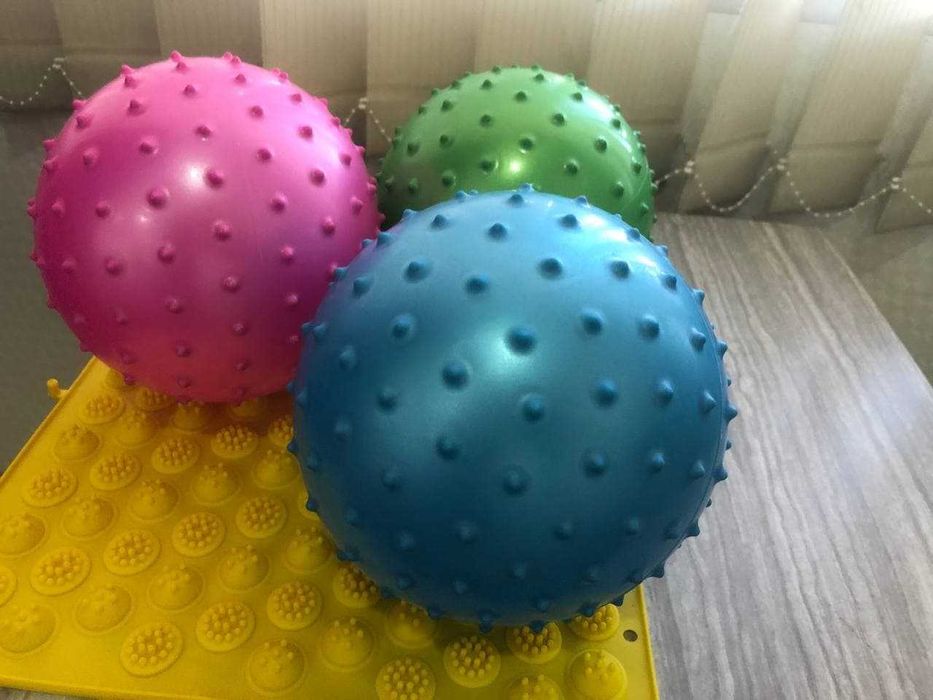 Мяч массажный разноцветный