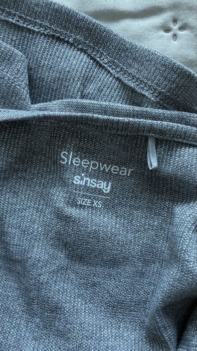 Sinsay XS/34 szara srebrna nic pizama spodnie i top