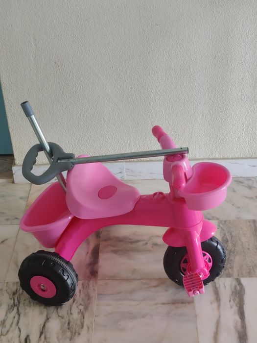 Girl's Tricycle – Almost New! (With New Stickers)64564315791745122