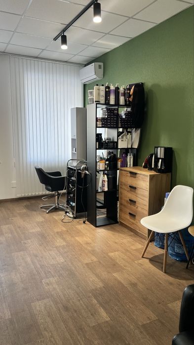 Оренда місця для майстра кератину,  перукаря